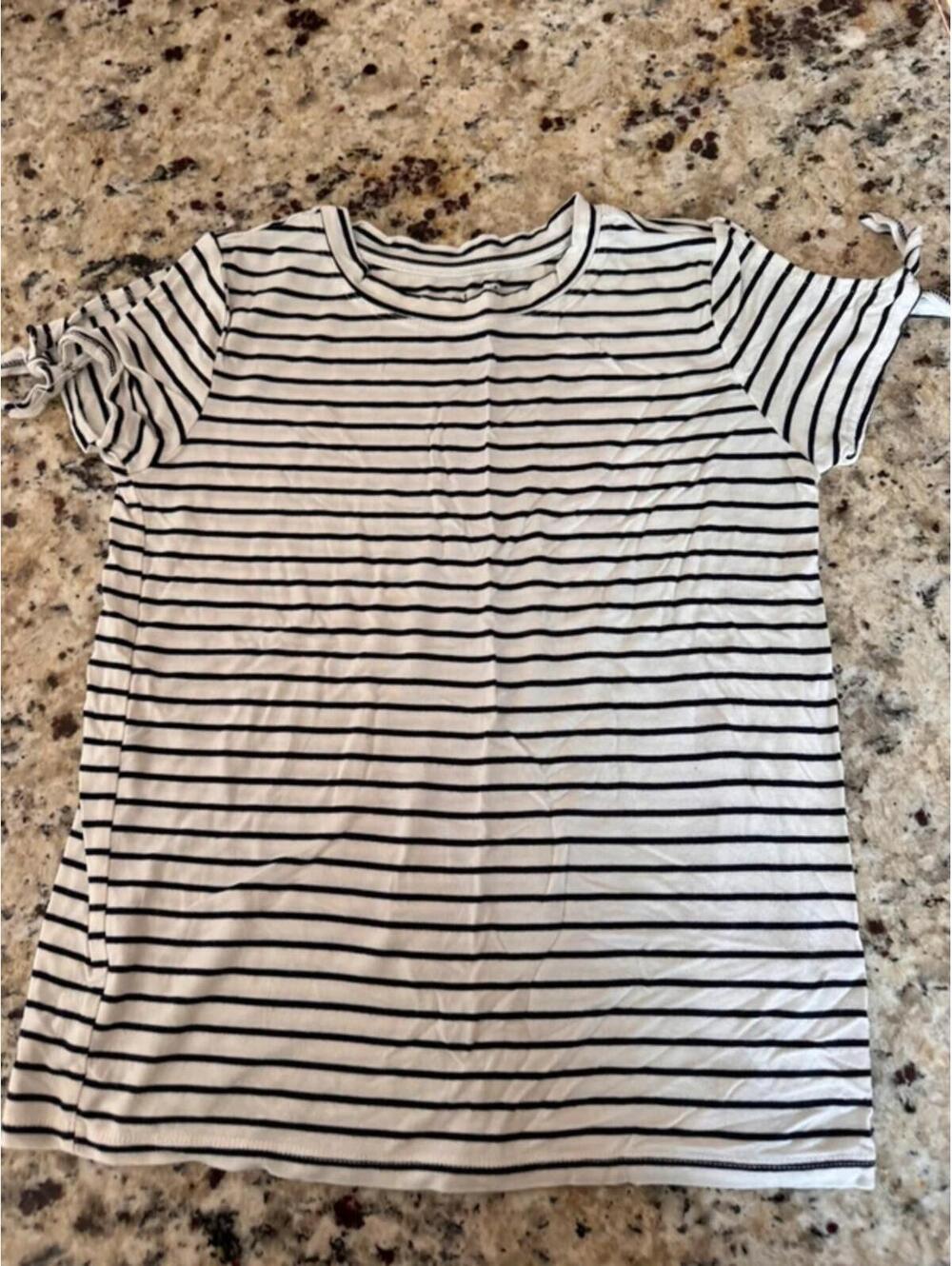 Ruim +Ryder short sleeve top size medium